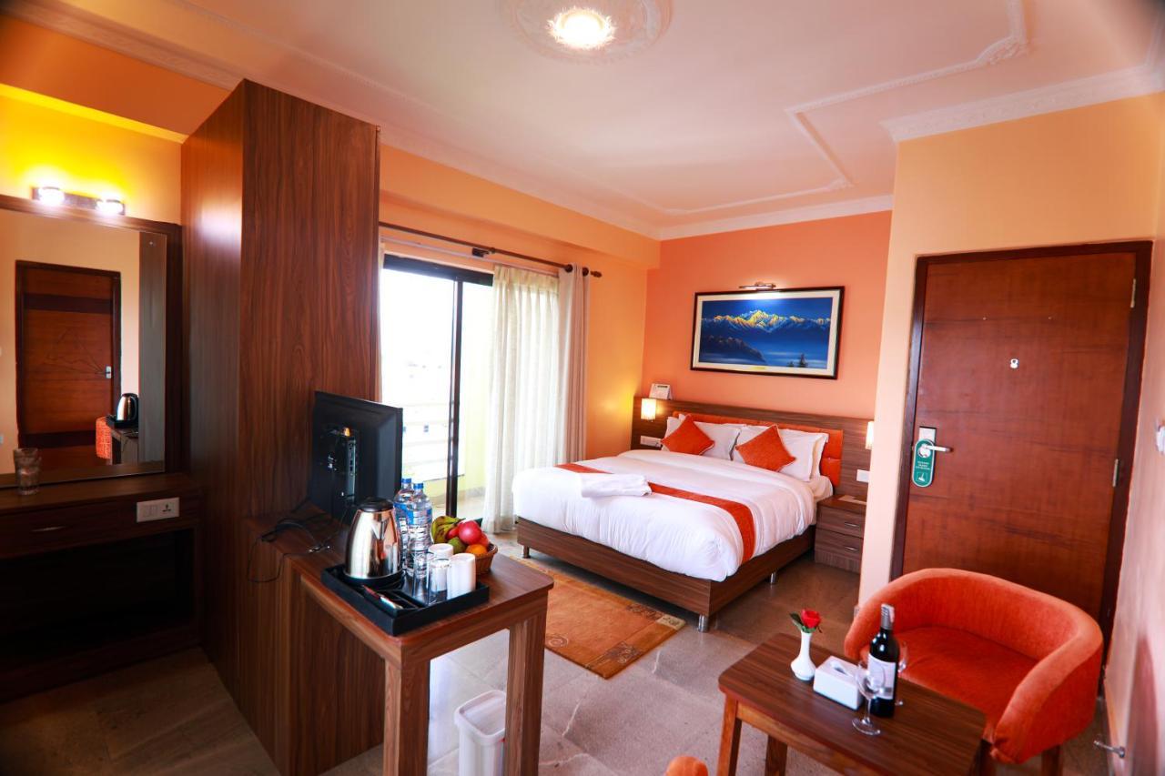 Hotel Task International Pokhara Eksteriør billede