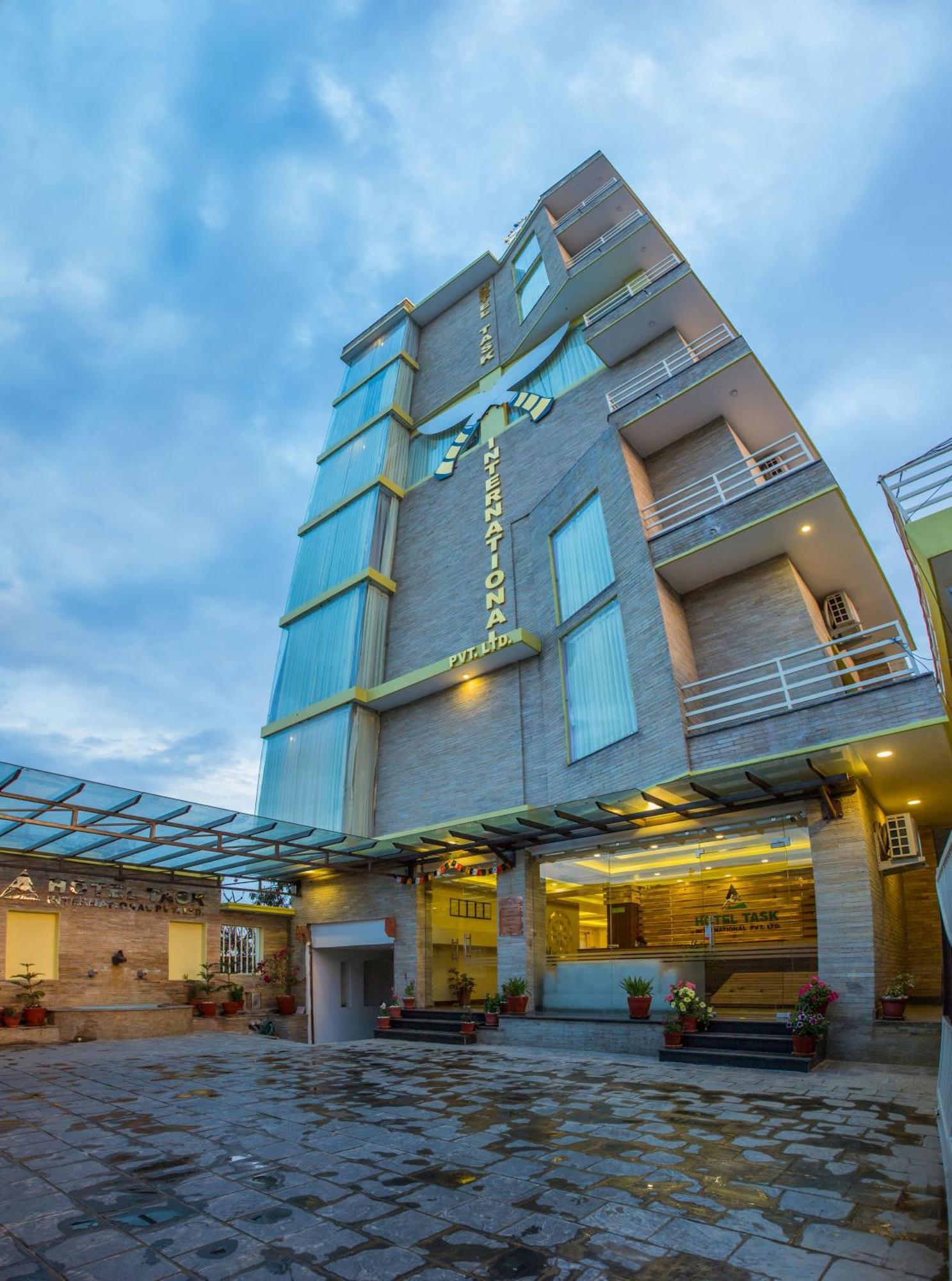 Hotel Task International Pokhara Eksteriør billede