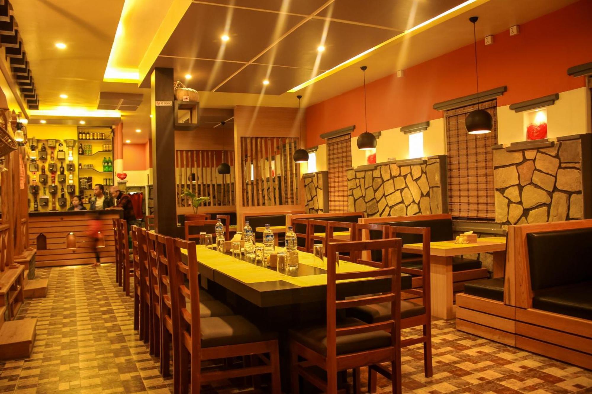 Hotel Task International Pokhara Eksteriør billede